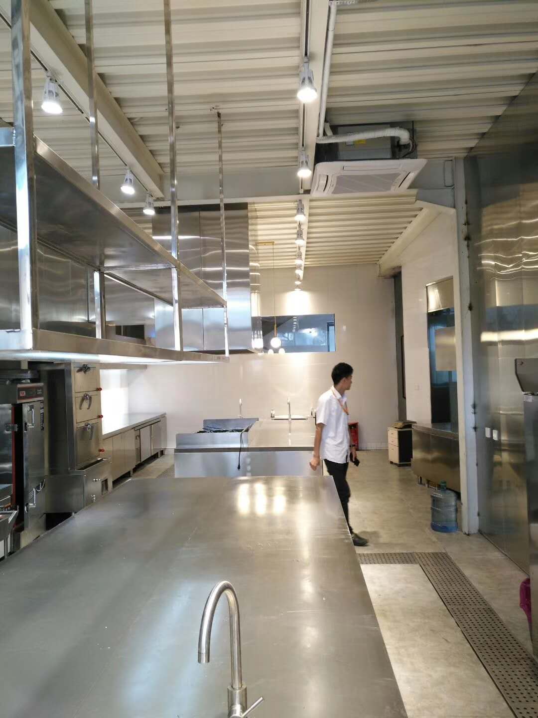 酒店草莓污视频免费下载设备
