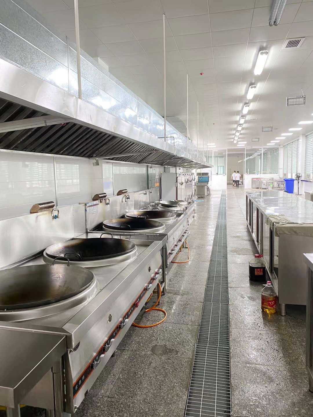 大型商用草莓污视频免费下载设备