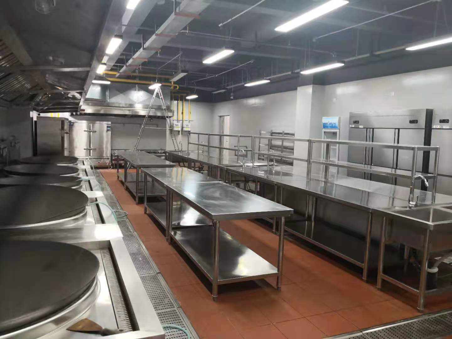 商用草莓污视频免费下载设备