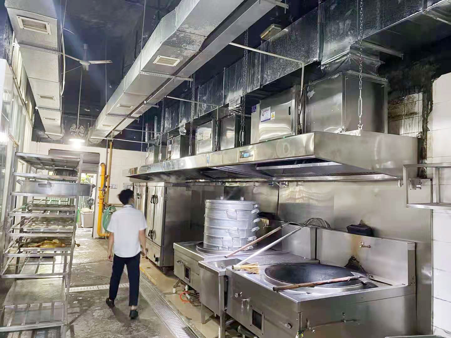 食堂草莓污视频免费下载设备工程