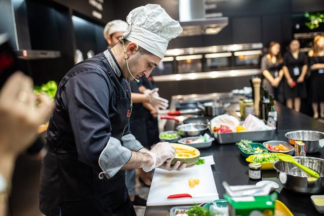 饭店草莓污视频免费下载设备