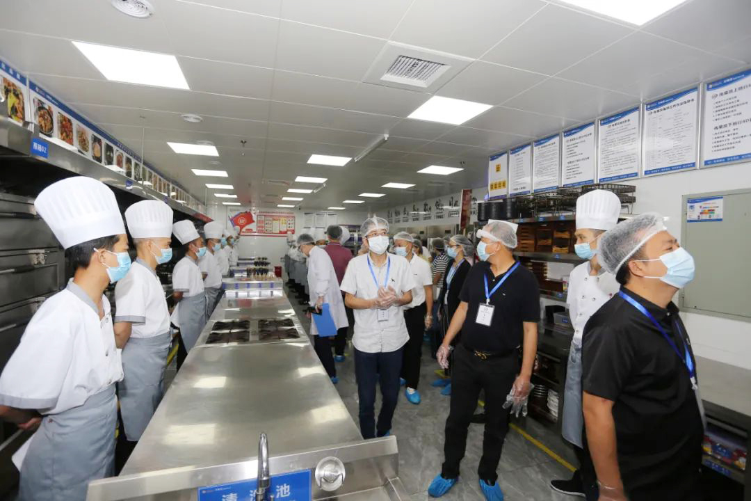 商用草莓污视频免费下载设备