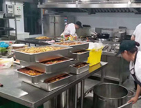 成都草莓污视频免费下载设备行业如何突出重围