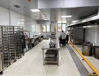 餐饮草莓污视频免费下载设备厂家告诉你不锈钢商用厨具的使用注意事项